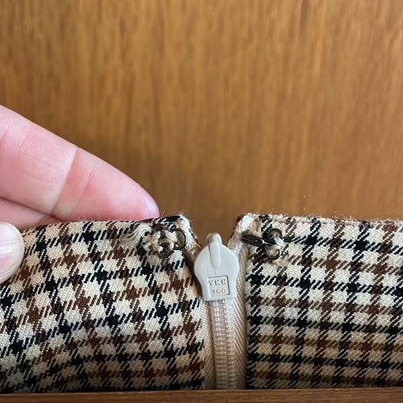 Front slit Gingham mini skirt - Picture 4 of 6